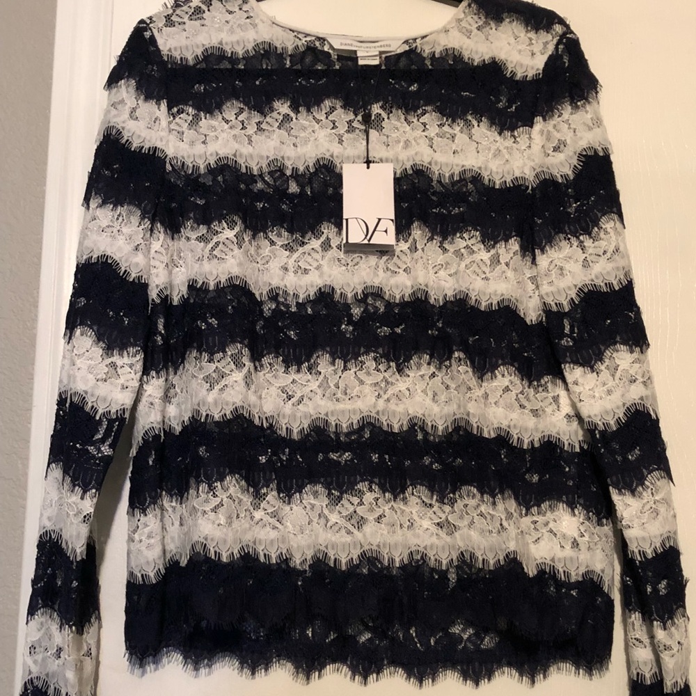 Diane Von Furstenberg lace navy and white top!